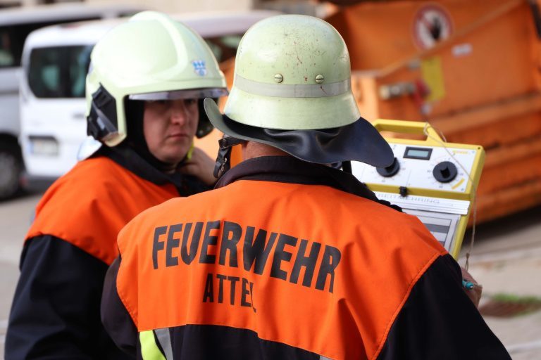Feuerwehr Attel-Reitmehring probte den Ernstfall